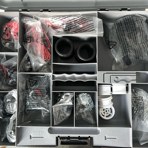 Meccano 27 in 1 Supercar, robotics, STEAM - Picture 7 of 10